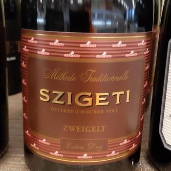 MAGNUM Szigeti Sekt Zweigelt